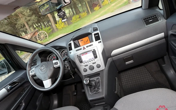 Opel Zafira cena 23999 przebieg: 186000, rok produkcji 2012 z Pińczów małe 704